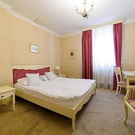 Ambasadorski 3*