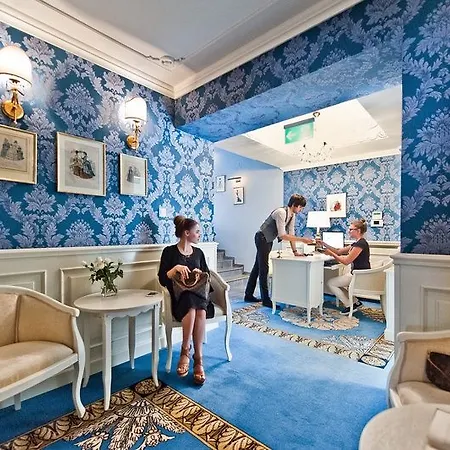 Ambasadorski Hotel 3*