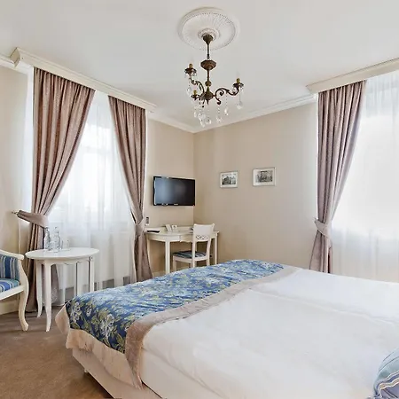 Hotel Ambasadorski 3*