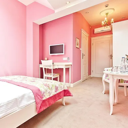 Hotel Ambasadorski 3*