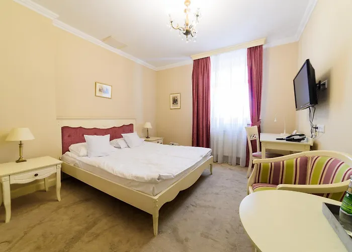 Ambasadorski Отель Жешув