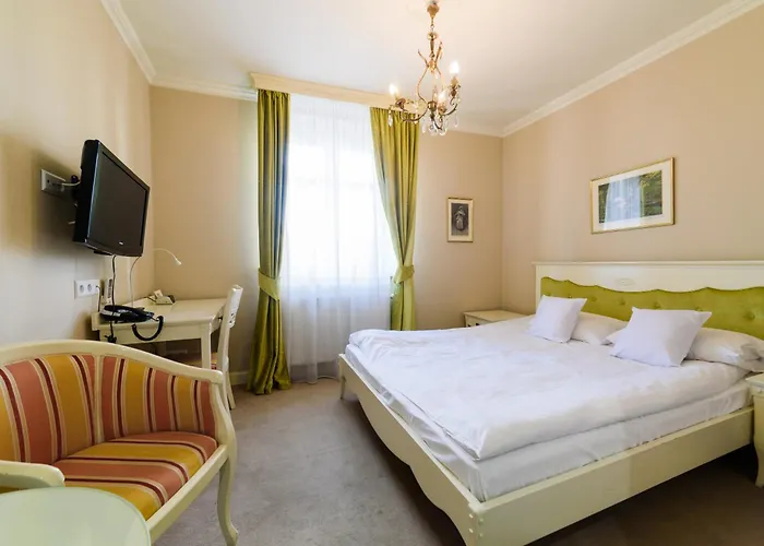 Отель Ambasadorski