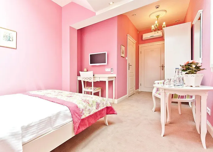 Отель Ambasadorski 3*